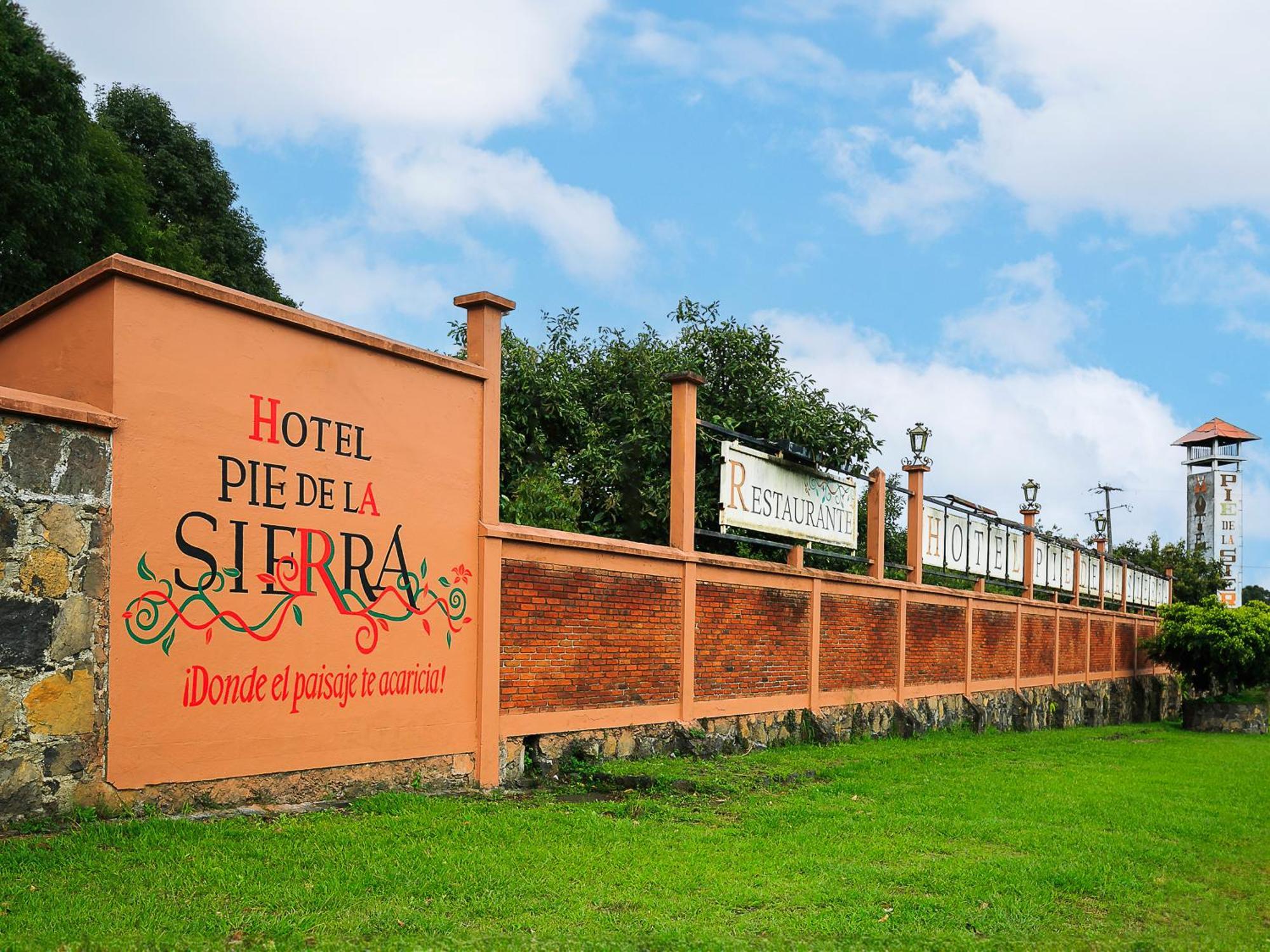 Hotel Pie De La Sierra Uruapan  Eksteriør billede